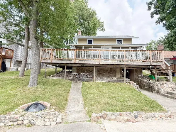 730 Spring Beach RD, Rome City, IN 46784