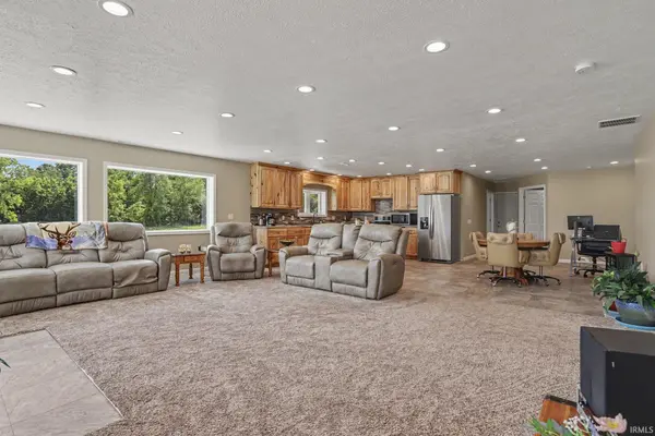 3420 N 900 East ***, Howe, IN 46746