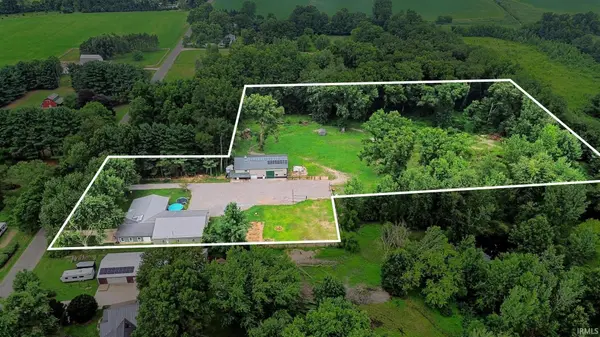51134 County Road 37 ***, Middlebury, IN 46540