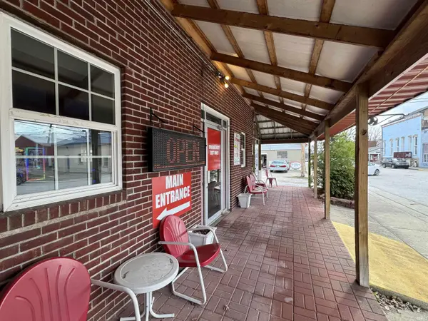 18 N Fourth ST, Gosport, IN 47433