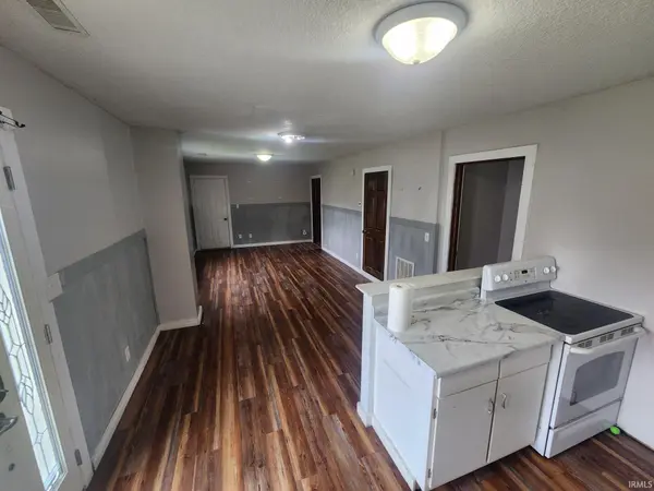 305 S Clay ST, Claypool, IN 46510