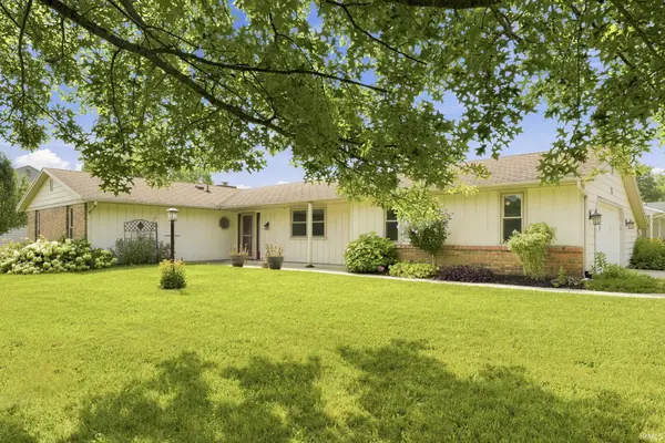 5203 Oak Mast TRL, Fort Wayne, IN 46804