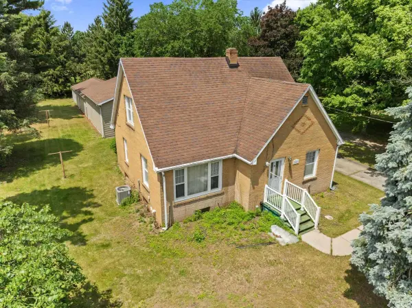 3401 Pleasant Plain AVE, Elkhart, IN 46517-2945