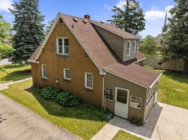 3401 Pleasant Plain AVE, Elkhart, IN 46517-2945
