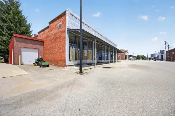 6 W Main ST, Medora, IN 47260