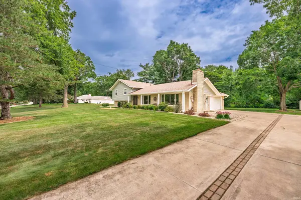 200 N Aspen LN, Muncie, IN 47304