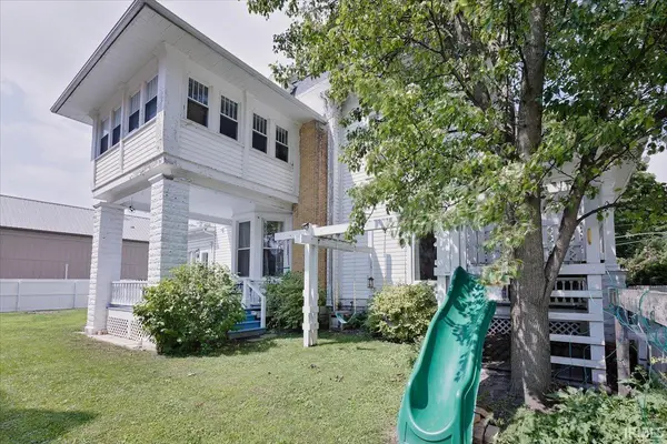428 W Market ST, Bluffton, IN 46714-1938