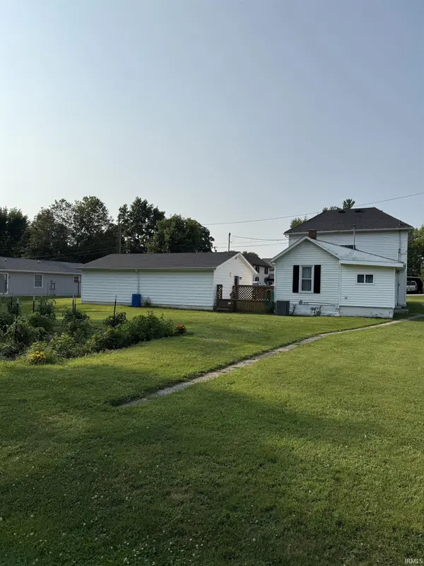 22 E Branson ST, Lafontaine, IN 46940