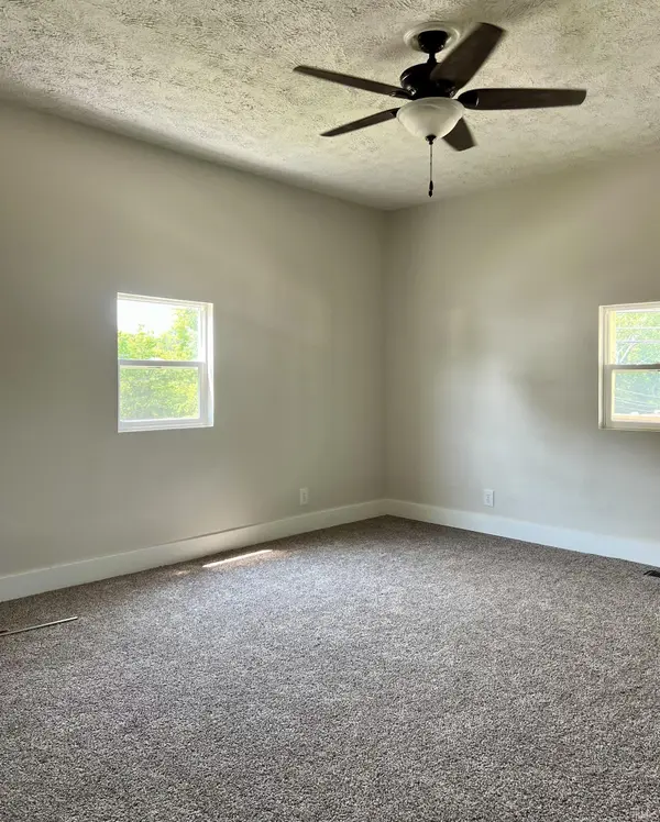 306 3rd ST, Oolitic, IN 47451