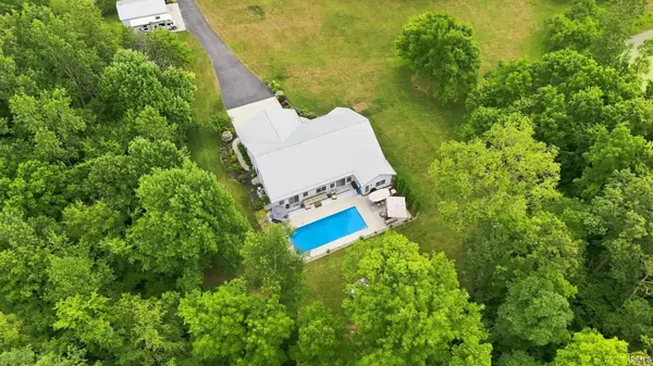 6099 N 950 E ***, North Webster, IN 46555-9740