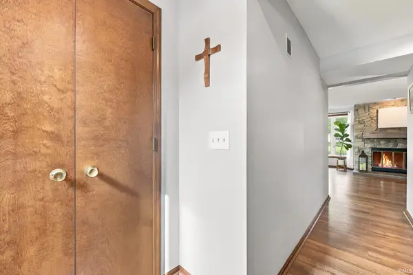 4515 Brookshire CIR, Fort Wayne, IN 46835-4434