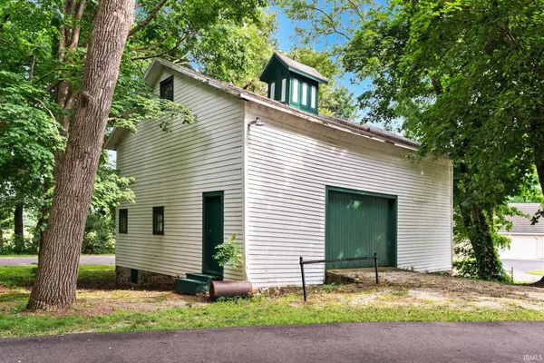 103 South ST, Howe, IN 46746