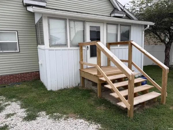 539 E St NE ***, Linton, IN 47441
