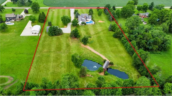 1595 N 400 W ***, Greenfield, IN 46140