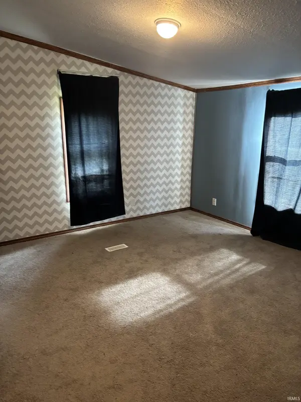 1617 S Monroe ST, Hartford City, IN 47348