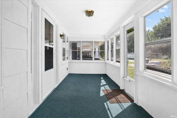 810 S 32Nd ST, South Bend, IN 46615-2316
