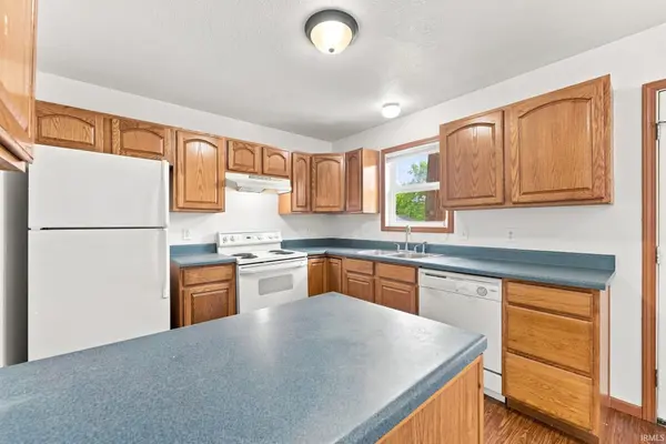 3916 Gretna AVE, Fort Wayne, IN 46806