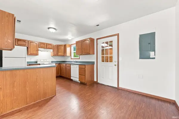 3916 Gretna AVE, Fort Wayne, IN 46806