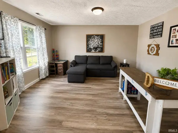 2310 Wake Robin DR, West Lafayette, IN 47906