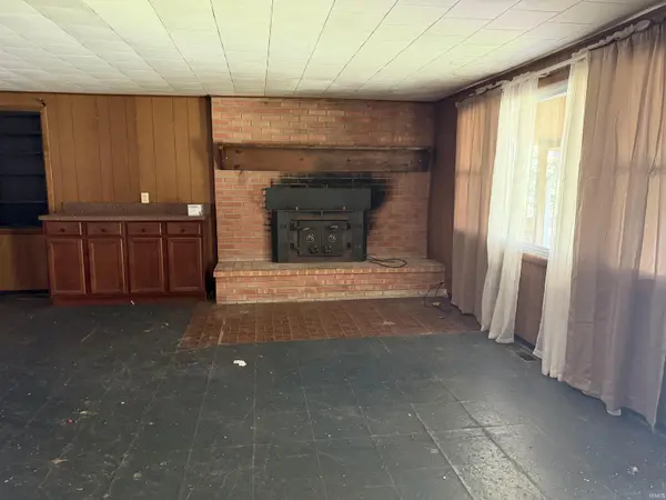 534 Paw Paw RD, Spencer, IN 47460-8001
