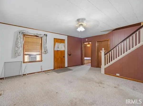 302 N Sims ST, Swayzee, IN 46986