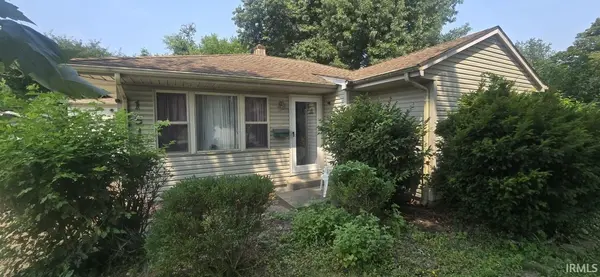 1515 Macarthur DR, Evansville, IN 47714-3140
