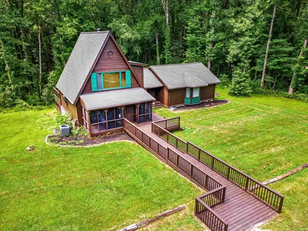 11400 Hidden LN, Evansville, IN 47720
