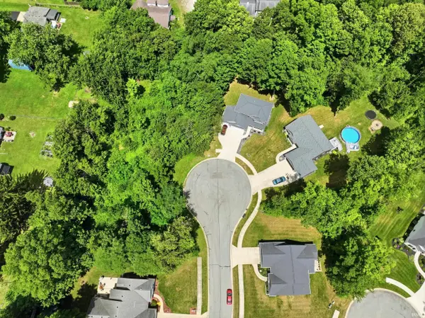 421 McIntosh AVE, Kendallville, IN 46755