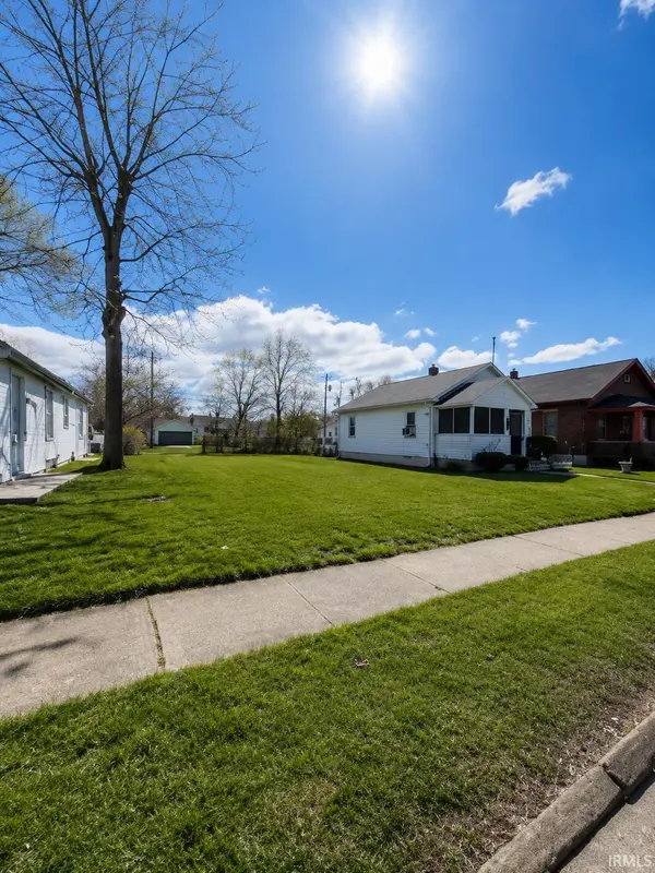 3215 Oliver ST, Fort Wayne, IN 46806