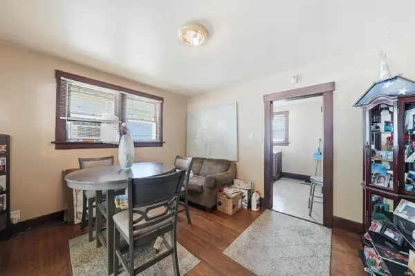 3109 Central DR, Fort Wayne, IN 46806-3826