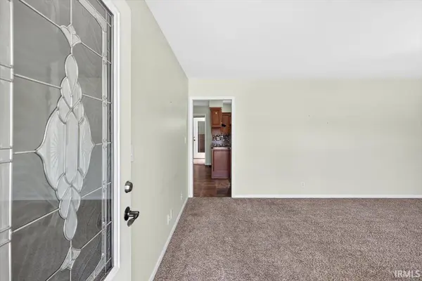 108 Mohawk DR, Flora, IN 46929