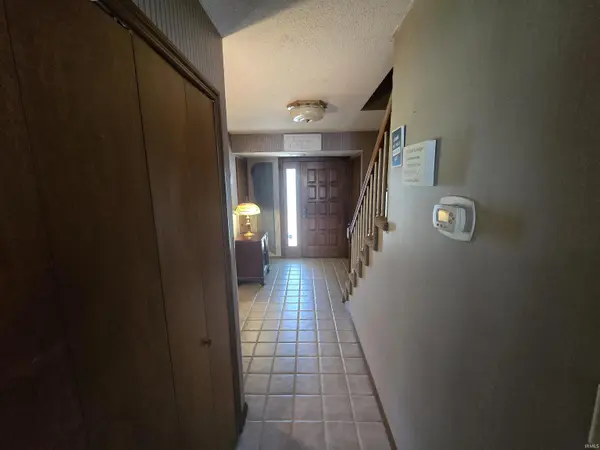 3008 W Twickingham DR, Muncie, IN 47304