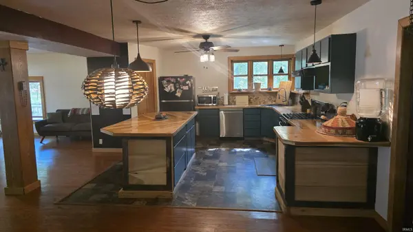 4595 Plum Creek RD, Nashville, IN 47448-8867