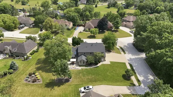 1817 Woodland Lake PASS, Fort Wayne, IN 46825