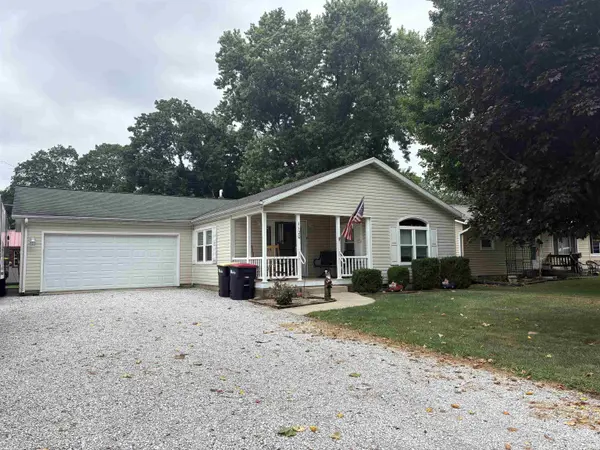 1120 S Hamilton St ST, Delphi, IN 46923