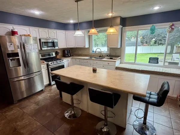 1209 Devon CT, Kokomo, IN 46901-3949