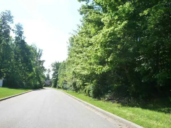 Lot 22 Lakewood ***, Vincennes, IN 47591