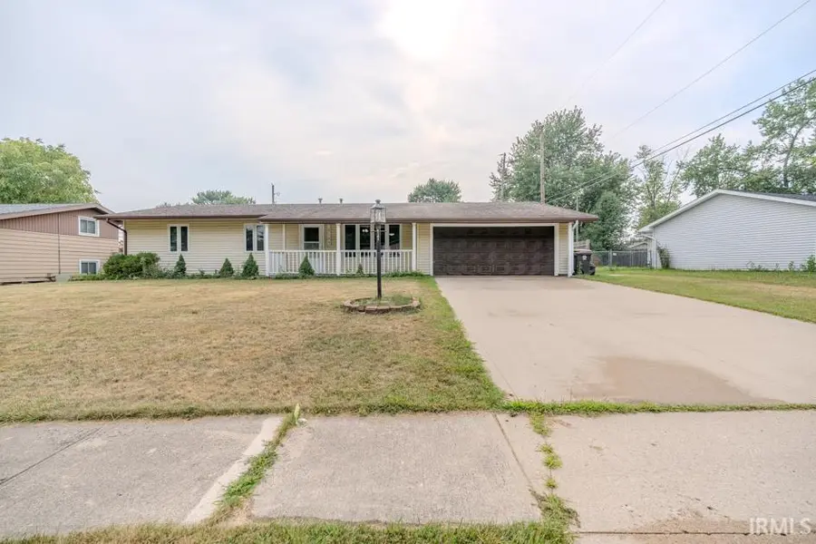 6103 Beaumont DR, Fort Wayne, IN 46825