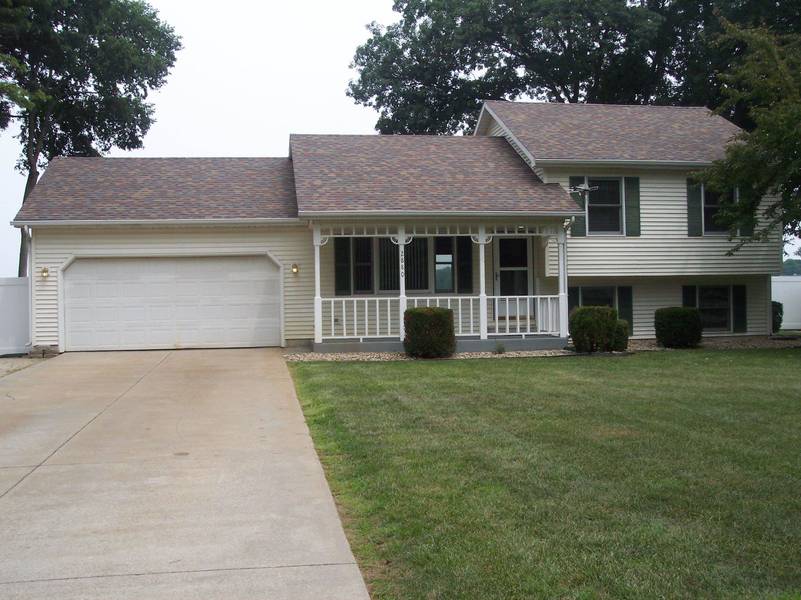 2880 E Evergreen DR, Warsaw, IN 46582