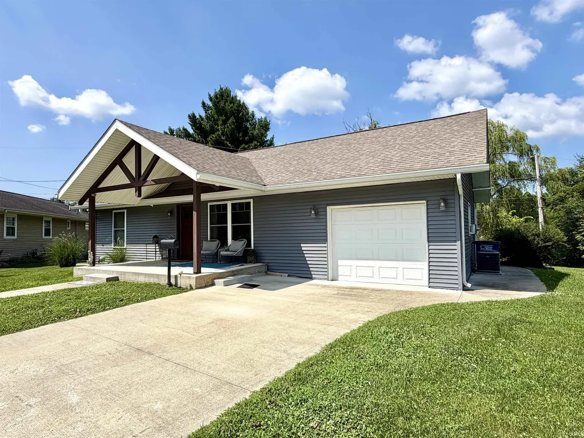 17 Eastview CT, Bedford, IN 47421