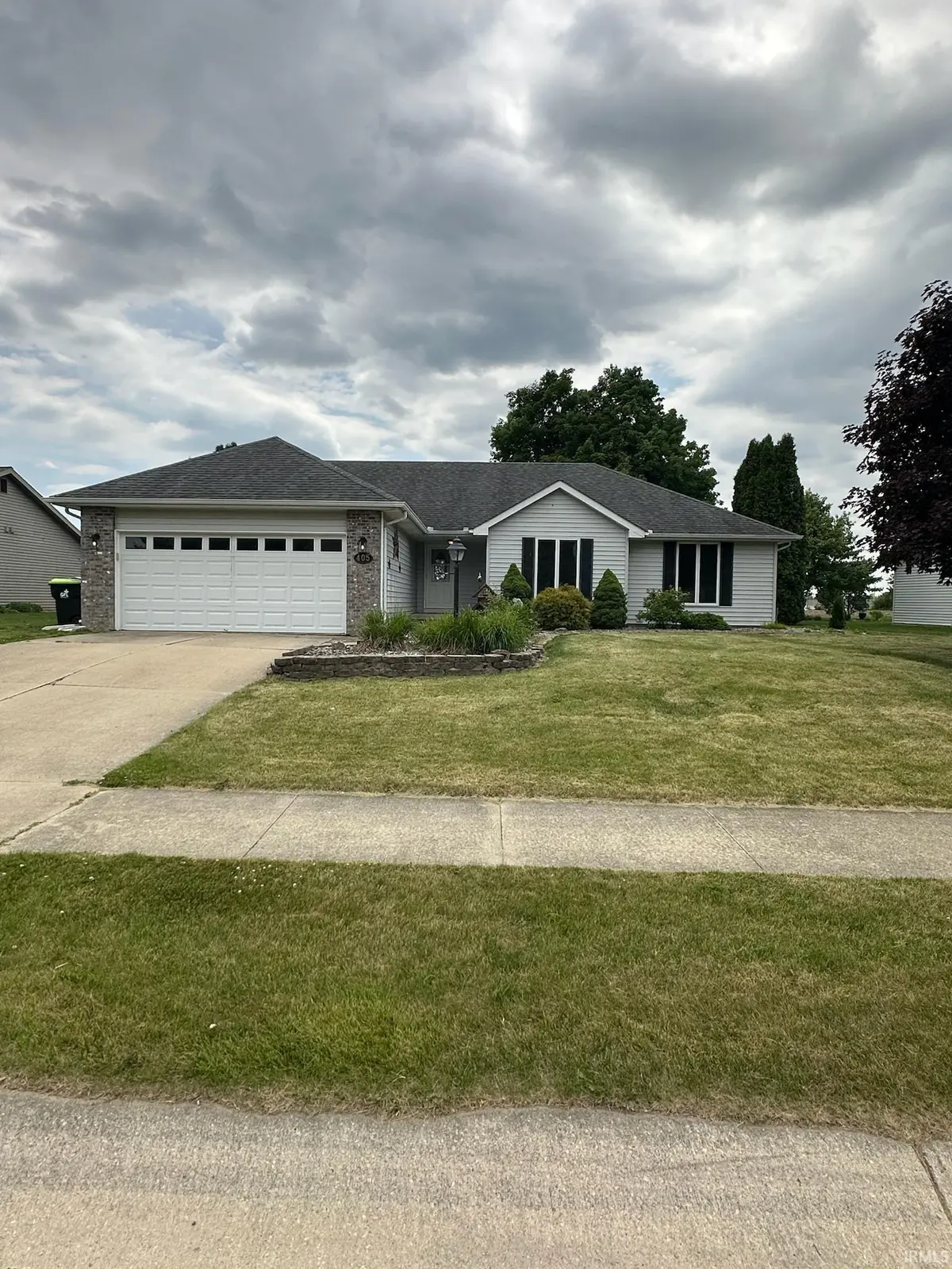 405 Carlisle DR, Huntington, IN 46750