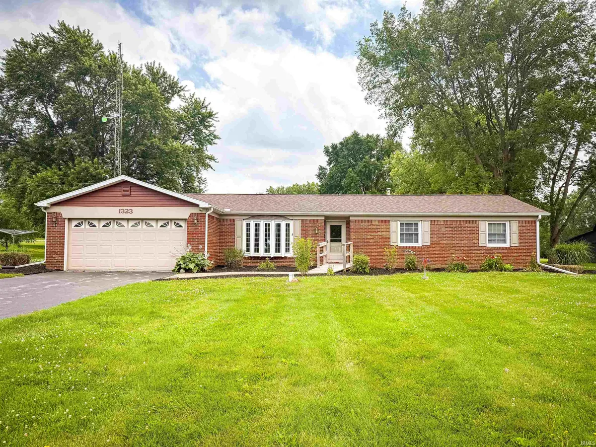 1323 W 200 S ***, Warsaw, IN 46580