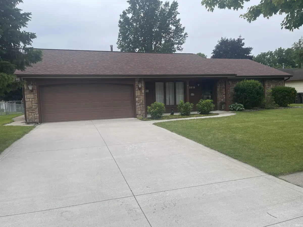 5619 Breconshire DR, Fort Wayne, IN 46804