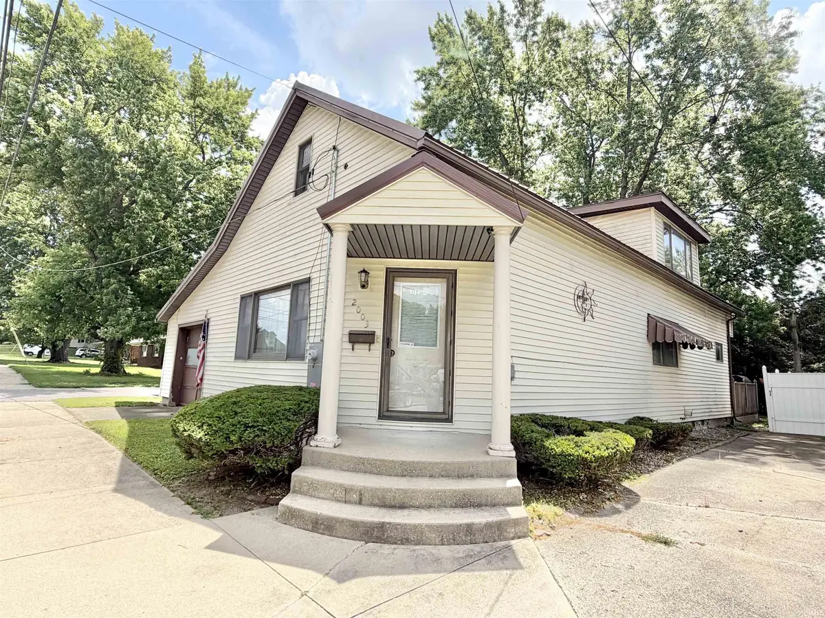 2003 Jefferson ST, Logansport, IN 46947