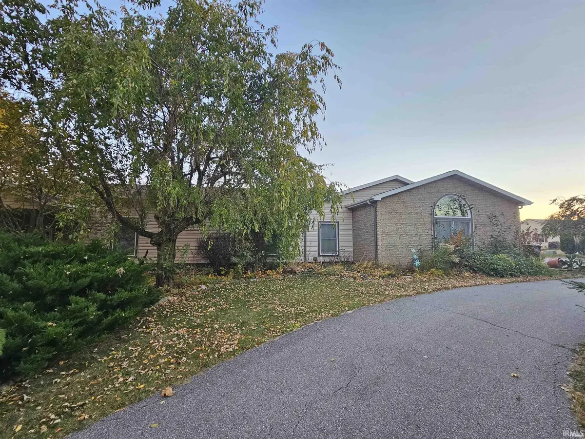 4317 W 900 N. ***, Macy, IN 46951