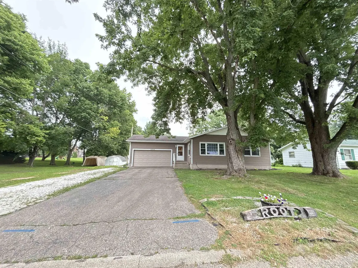 1018 10th ST, Covington, IN 47932-4793