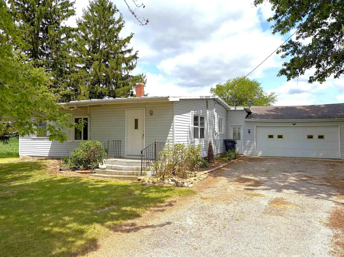 1424 E Greenville PIKE, Winchester, IN 47394