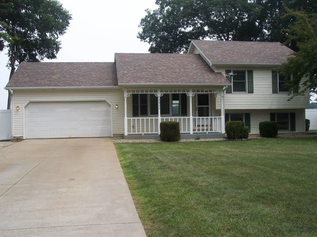 2880 E Evergreen DR, Warsaw, IN 46582