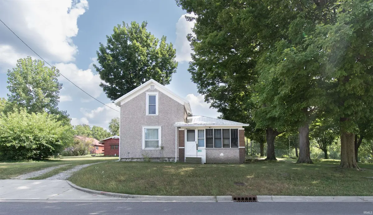 1604 Dowling ST, Kendallville, IN 46755