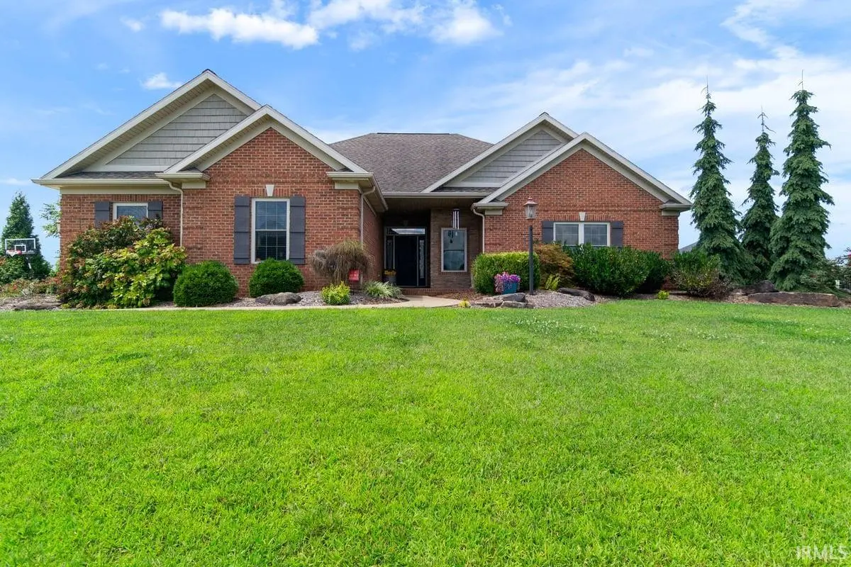 343 Sunshine DR, Jasper, IN 47546